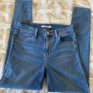Levi’s 720 High Rose Super Skinny Jeans